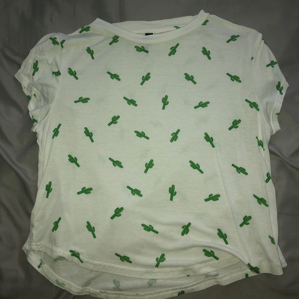 size small crop top with cactus’ on it